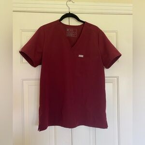 Figs scrub set burgundy. Catarina top. Zamora jogger. Both size M.